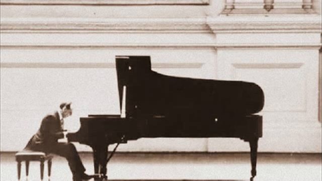 Vladimir Horowitz live in Pasadena 1976 (Schumann, Chopin, Scriabin) смотреть онлайн