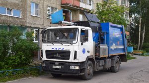 Мусоровоз МК-3554-03 на шасси МАЗ-534025 (В 795 РС 122). / Garbage truck MAZ-5340.
