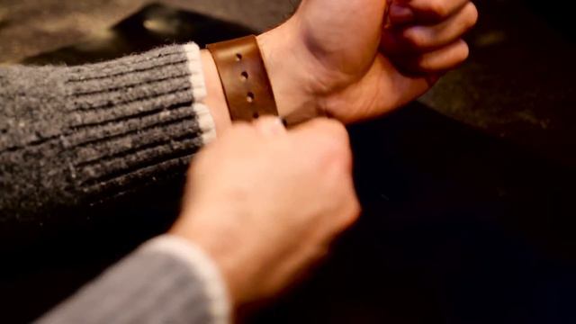 DA LUCA - How To Put A 1 Piece Nato Watch Strap On A Watch смотреть онлайн