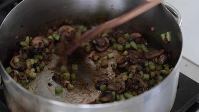 Homemade Traditional Stuffing Recipe смотреть онлайн
