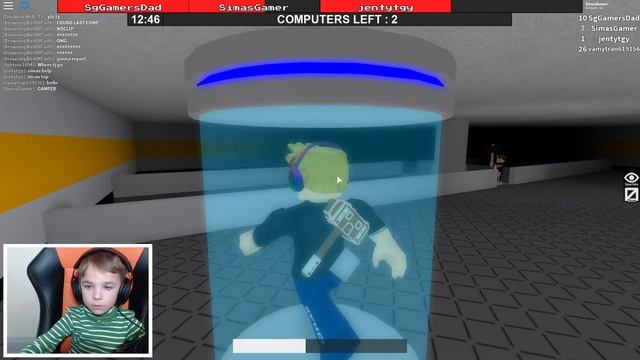 DAD IS AFTER ME in ROBLOX FLEE THE FACILITY | RUN, HIDE, ESCAPE! смотреть онлайн