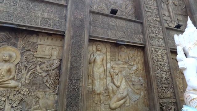 Шри-Ланка. Коломбо. Экскурсия по столице за 100 рублей на тук-туке. Увидели слона? Март 2020 смотреть онлайн