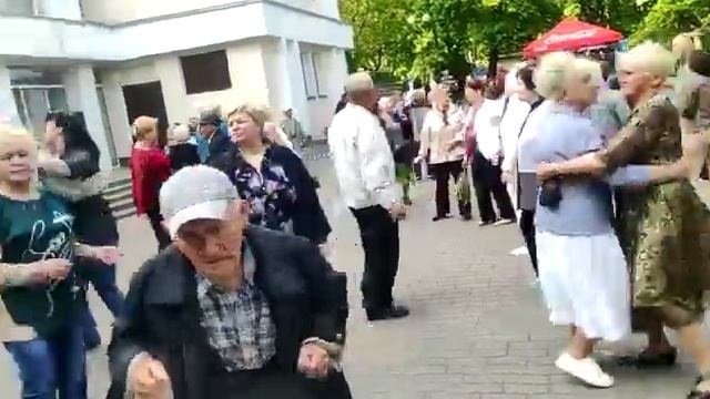 Подруга 13.05.23 Гомель парк Луначарского смотреть онлайн