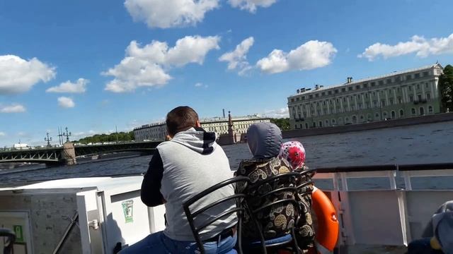 ПЕТЕРБУРГ.ЭКСКУРСИЯ ПО ГОРОДУ,РЕКАМ И КАНАЛАМ.PETERSBURG.TOUR OF THE CITY,RIVERS AND CHANNELS. смотреть онлайн