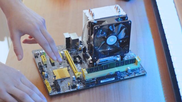 Taking a look at a $100 Motherboard bundle - Is it any good?? смотреть онлайн