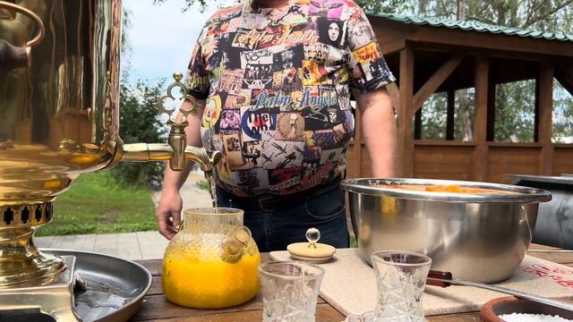 УДИВИТЕЛЬНЫЕ НАВЫКИ РАЗДЕЛКИ КРУПНОЙ РЫБЫ ! БОЛЬШИЕ ГОЛОВЫ ДЛЯ ЦАРСКОЙ УХИ #рецепт #уха #рыба смотреть онлайн