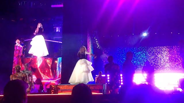 BORN THIS WAY -LADY GAGA: JOANNE WORLD TOUR 8.29.17 CITIFIELD NYC смотреть онлайн