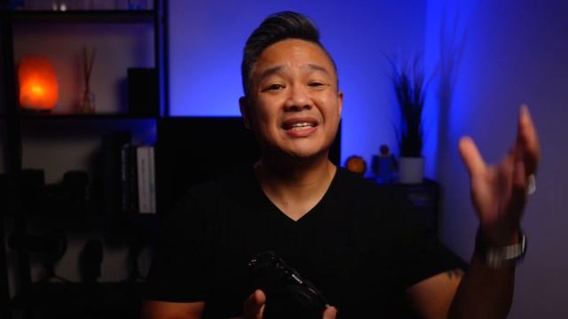 The Best YouTube Camera to Buy in 2023 for Beginners | Sony ZV-E10 смотреть онлайн
