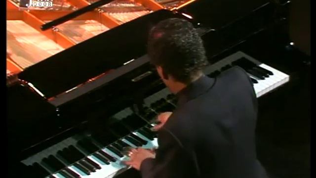 Herbie Hancock - Dolphin Dance (Piano Solo) смотреть онлайн