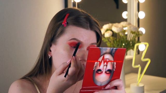 ЭКОНОМИЯ НА КОФЕ И ИНФОЦЫГАНЕ | КРАСИМСЯ И БОЛТАЕМ | JEFFREE STAR BLOOD SUGAR смотреть онлайн