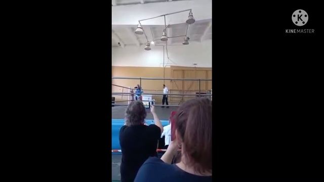 кикбоксинг первый кадр за 21ноября 2021 а второй кадр 10апреля 2022 тут я забрал первые места?? смотреть онлайн