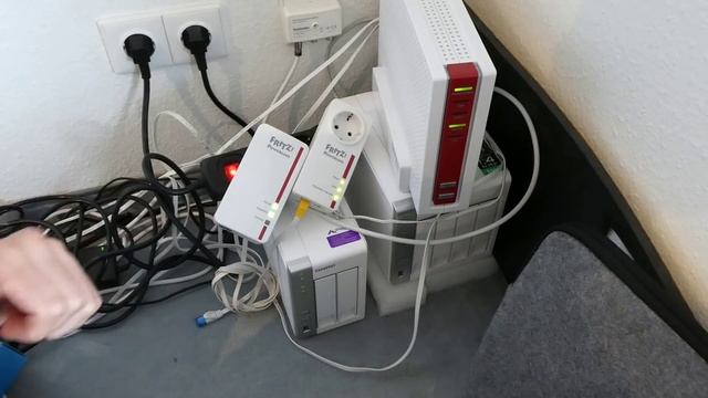 AVM Fritz!Powerline 1260E - Ersteinrichtung mit MESH смотреть онлайн