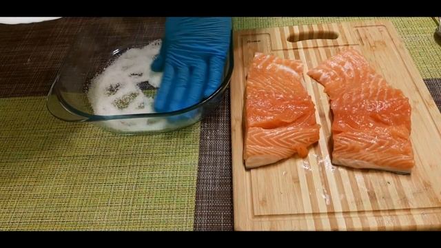 Засолка КРАСНОЙ РЫБЫ дома! Рецепт-проще некуда, результат-супер вкусный лосось! #краснаярыба #лосось смотреть онлайн