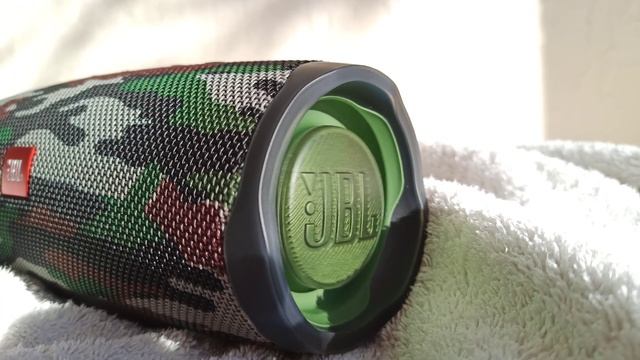 JBL CHARGE 4 LFM BASSS TEST смотреть онлайн