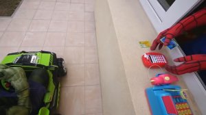 Тачки!!ХАЛК, Человек-паук ДЖОКЕРИгры для детей в реальной жизни