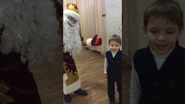 Стихотворение про снежинку смотреть онлайн