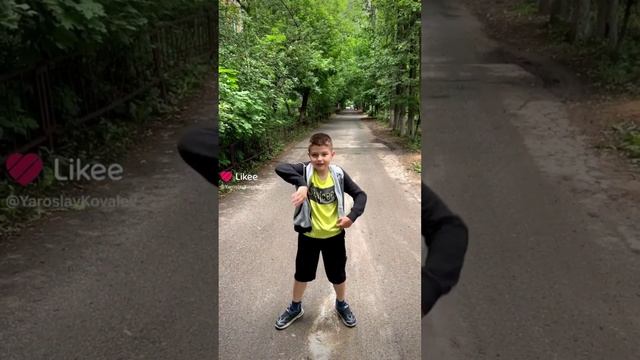 ДАЙ МНЕ ПОСМОТРЕТЬ ? смотреть онлайн