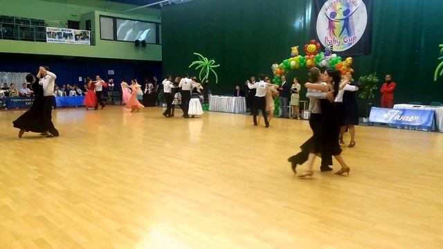 Кубок Мадагаскара 2017 - Взрослые Silver Cup Quickstep (1 заход) смотреть онлайн
