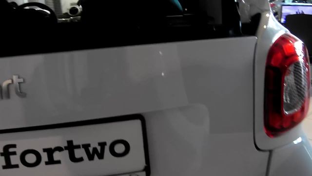 2015 Smart Fortwo coupe by Mercedes-Benz Daimler Review Walkaround Exterior Interior Walkthrough смотреть онлайн