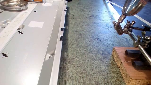 Замена светодиода подсветки LED телевизора смотреть онлайн