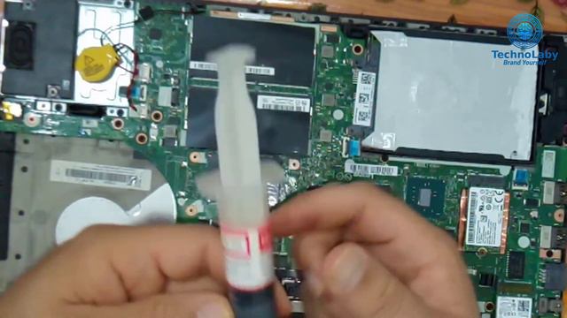 🔧 How to Optimize Windows 10 Performance ! (Part 5 : how to change the laptop Thermal Paste) смотреть онлайн