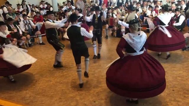 D'Hochleitner Pullach смотреть онлайн