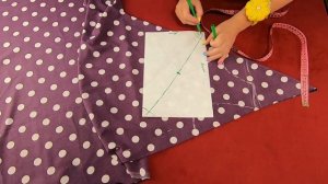 Платье в горошек по косой. Раскрой сразу та ткани.mp4