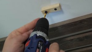 установка декоративных реек на потолок