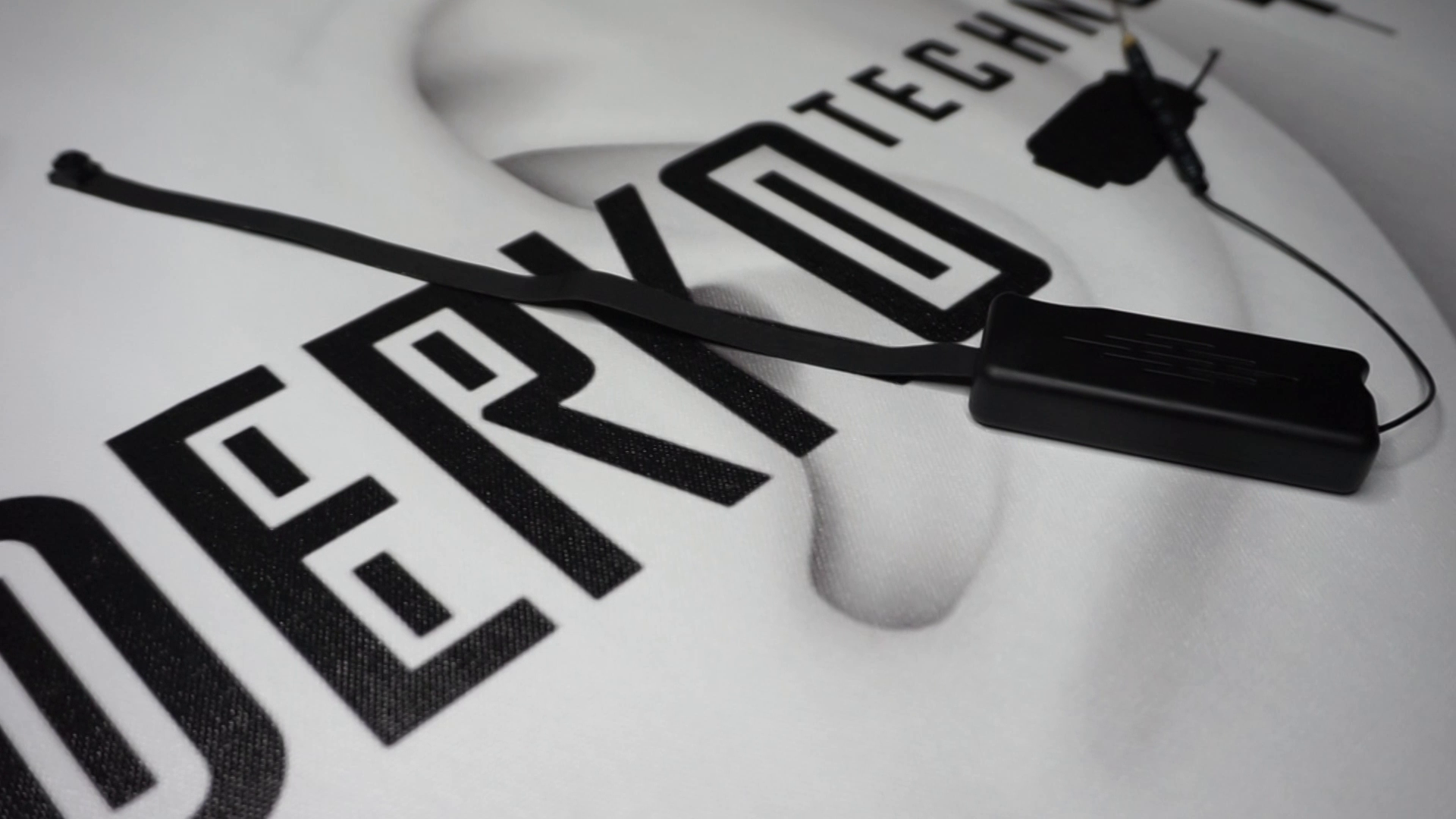 DERKO TECHNOLOGY - МАГАЗИН МИКРОНАУШНИКОВ И МИКРОКАМЕР. WI-FI МИКРОКАМЕРА «Q500» FULL HD смотреть онлайн