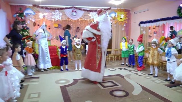 Новогодний утренник в садике 2016-2017 (видео для развития детей) смотреть онлайн