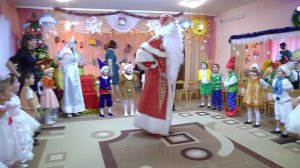 Новогодний утренник в садике 2016-2017 (видео для развития детей)