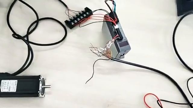 Как работает шаговый двигатель с энкодером смотреть онлайн