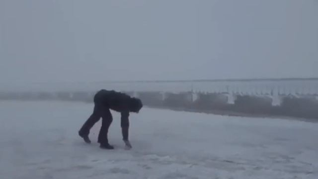 How people react to the THX Sound effect смотреть онлайн
