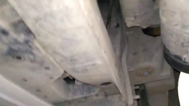 Замена ремня привода агрегатов на NISSAN SERENA FNC26  двигатель MR20