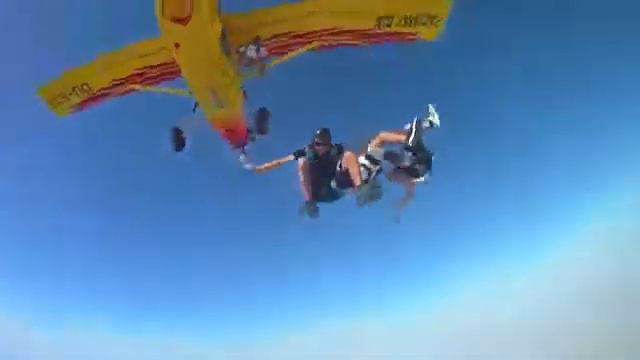 Skydive Dubai May 2011 смотреть онлайн