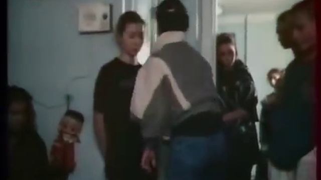 Танцующие призраки 1992 смотреть онлайн