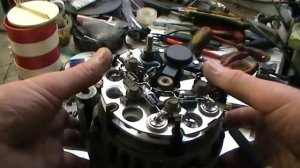 Автомобильный генератор. Как увеличить напряжение..mp4