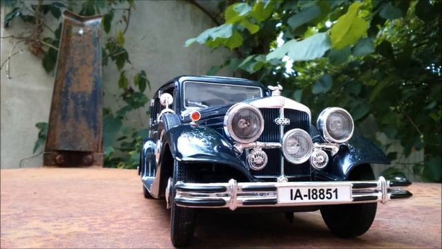 Horch 851 Pullman 1/18 Ricko