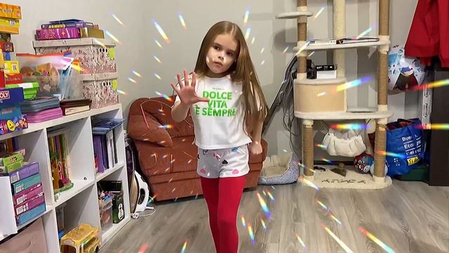 ❤️ Немного подвигаемся??? Танцуем с Мирославой!!! Зажигательный танец под Sweet Dreams ??? смотреть онлайн