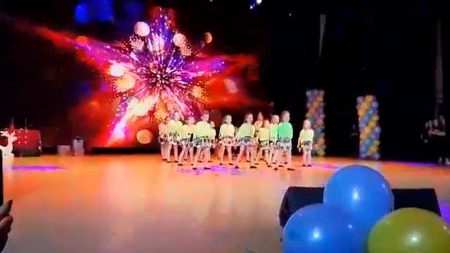 Выступление надоело быть маленькими миленькими смотреть онлайн