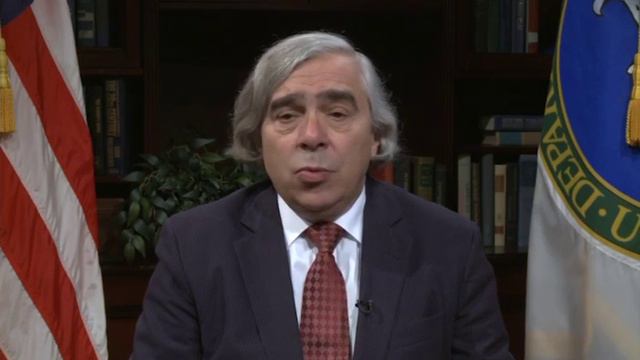 U. S. Secretary of Energy Ernest Moniz addresses 2013 NACME National Symposium смотреть онлайн