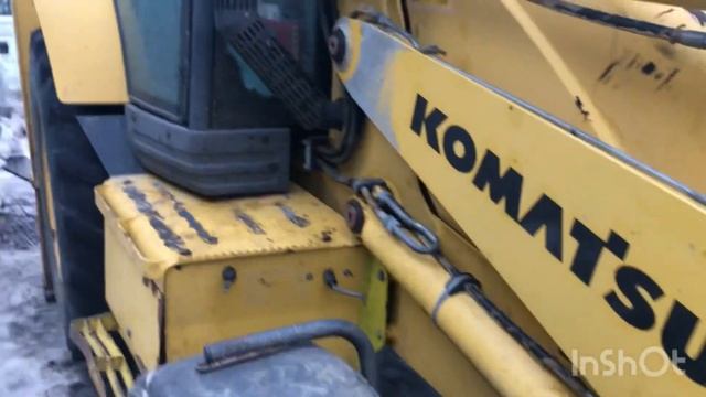 Komatsu WB97S. Втулим поворотною тумбу. смотреть онлайн