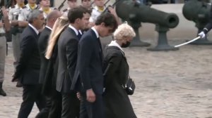 Вот Что Произошло на Прощании с Жан-Полем Бельмондо