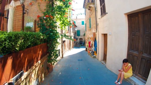 Tuscany Hill Town Walking Tour [4K/60fps]