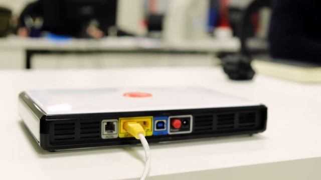 How does the internet work? (PART 2) Internet's Undersea Cables - ICANN - Data transfer смотреть онлайн