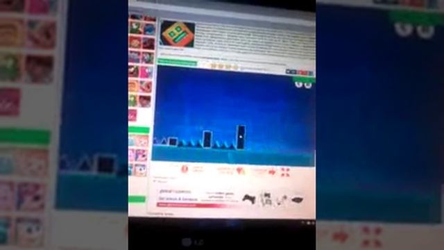 Играем в игру Геометрию Даш:Клон смотреть онлайн