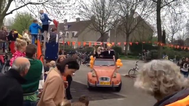 Aankomst Koning en Koningin смотреть онлайн