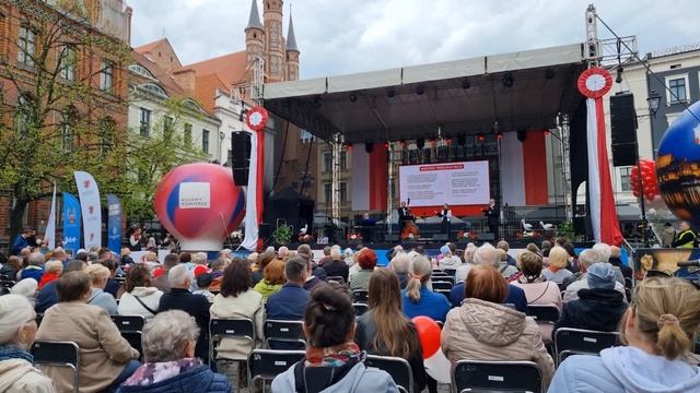 Mazurek Trzeciego Maja / Witaj majowa jutrzenko / 3 Maj смотреть онлайн