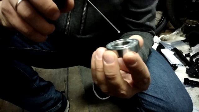 Как смазать подшипники у велосипеда / Какой смазкой смазать подшипники / Rider смотреть онлайн