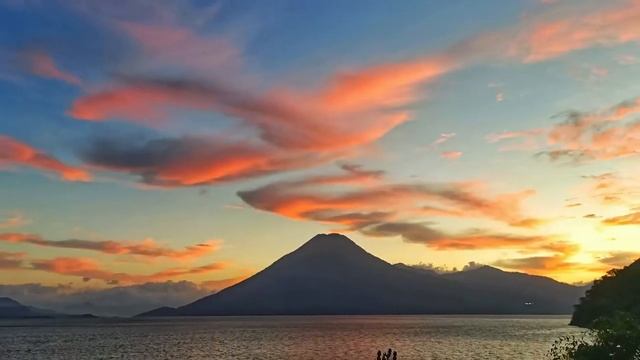 TOP 5 things to do in Guatemala! | Guatemala Travel Tips смотреть онлайн